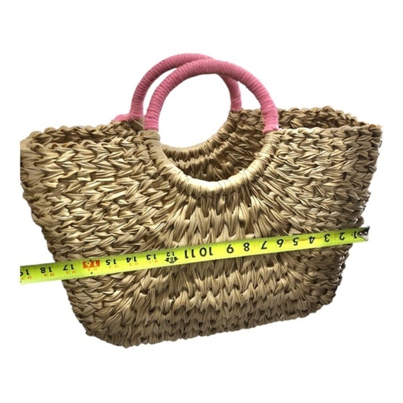 Wicker style straw natural basketweave pink knit pompom oversized beach tote new - Picture 16 of 16